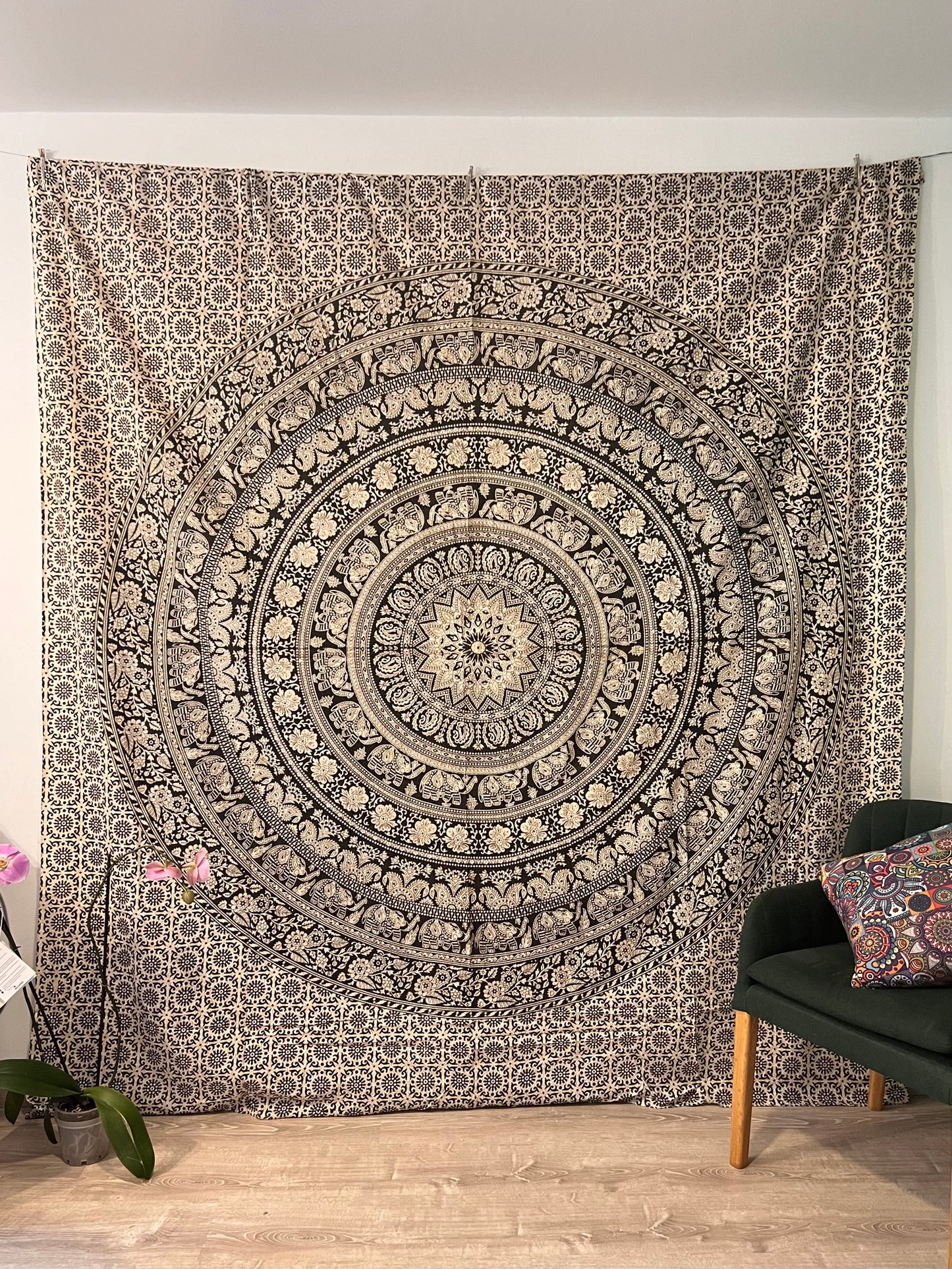 Tela Mandala Beige y negro