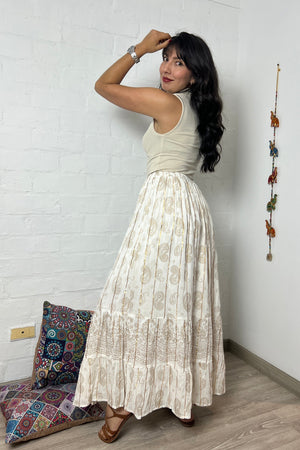 Falda blanca Apliques Dorados - Seleno Shop