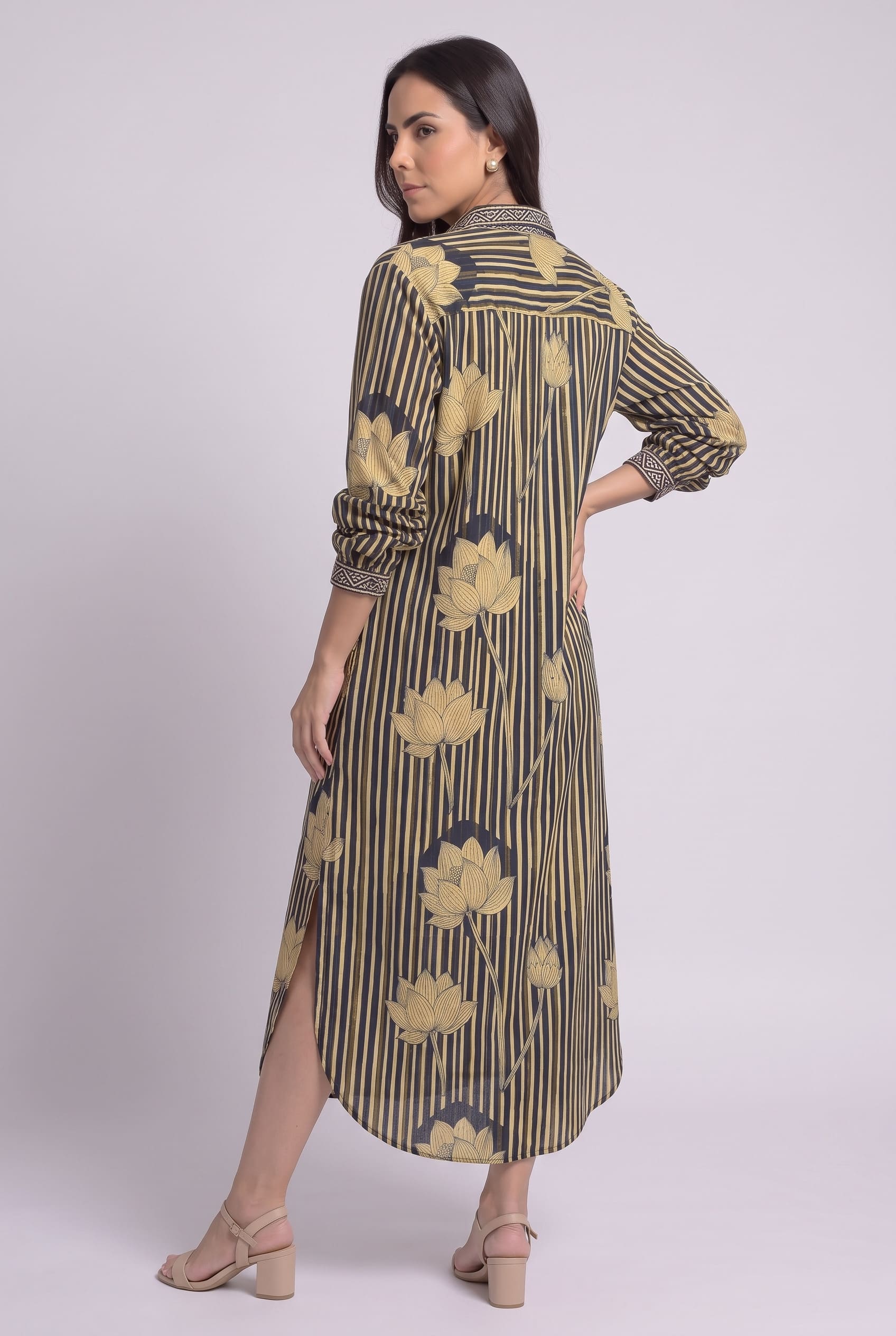 Vestido Camisero Loto Dorado - Seleno Shop