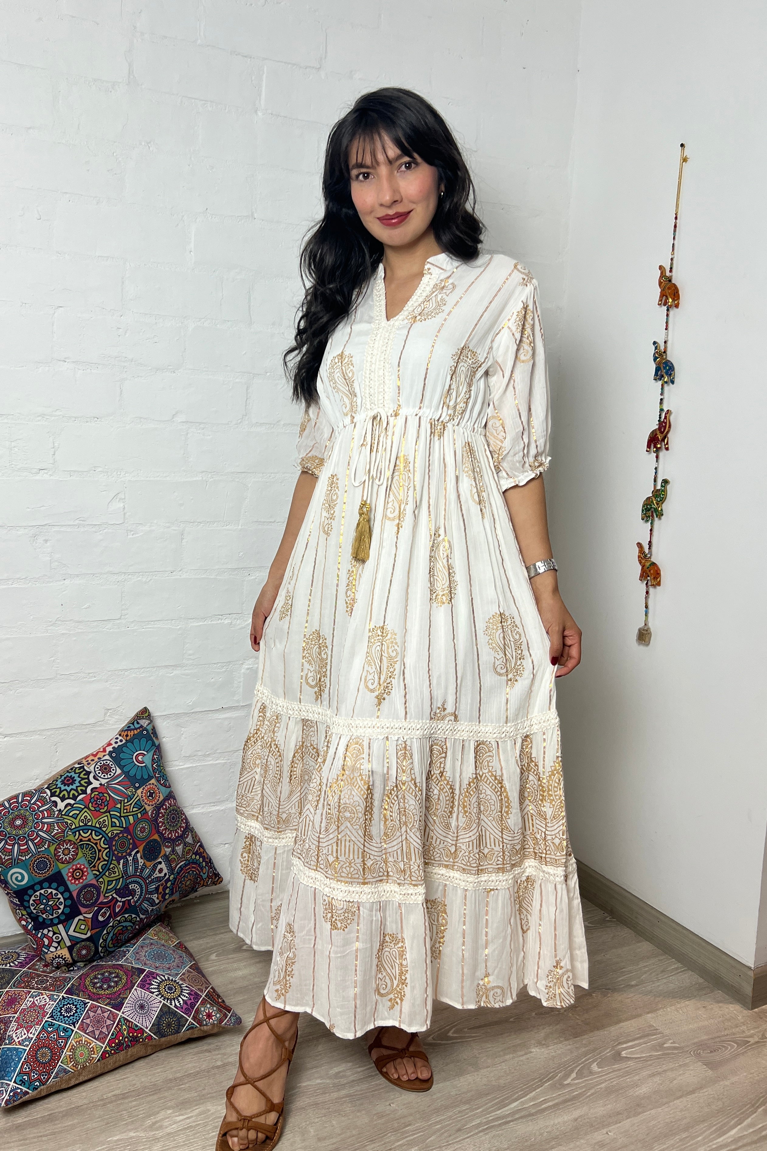 Vestido Kaftan Apliques Dorados