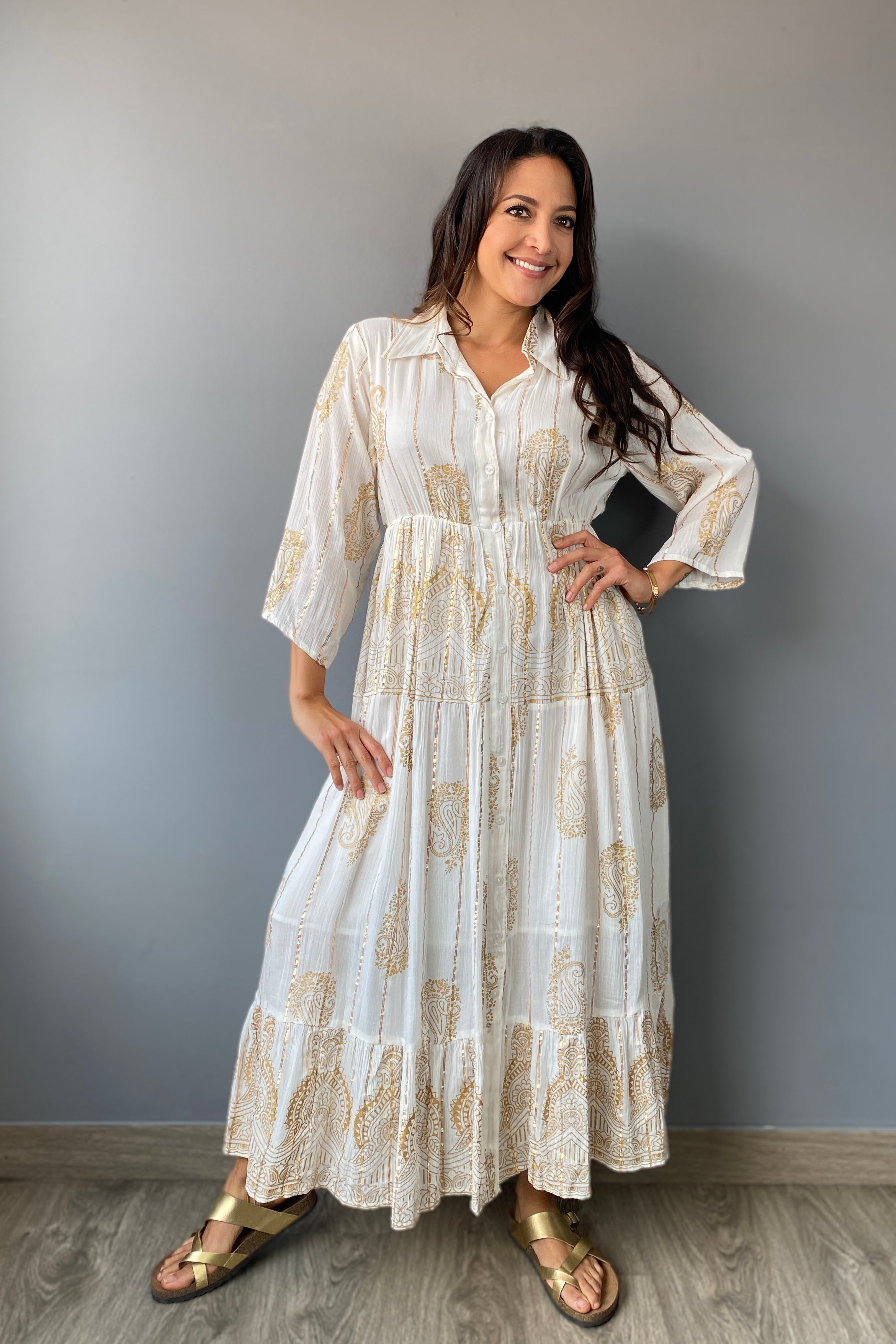 Vestido Kaftan Apliques Dorados