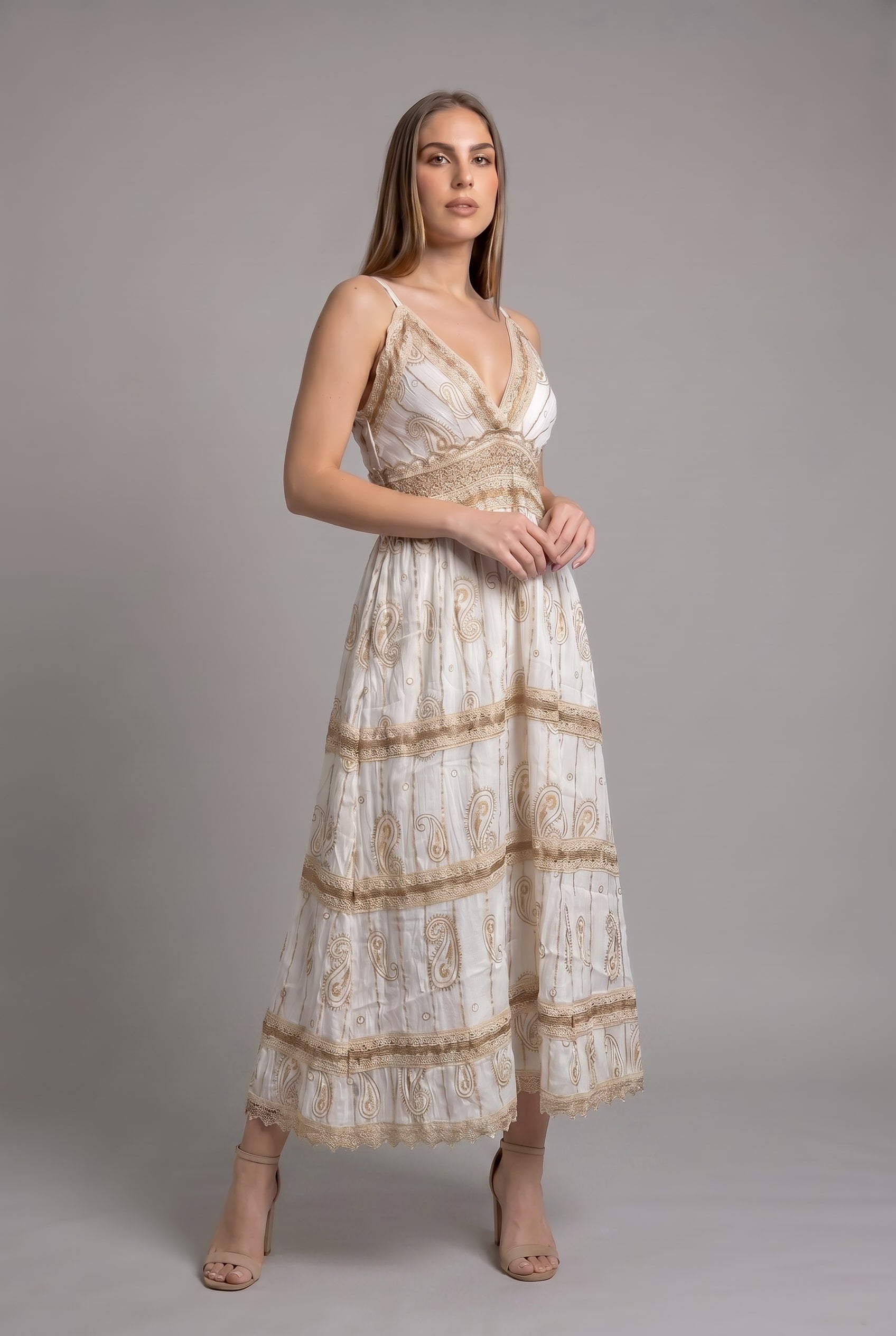 Vestido Boho Blanco Dorado