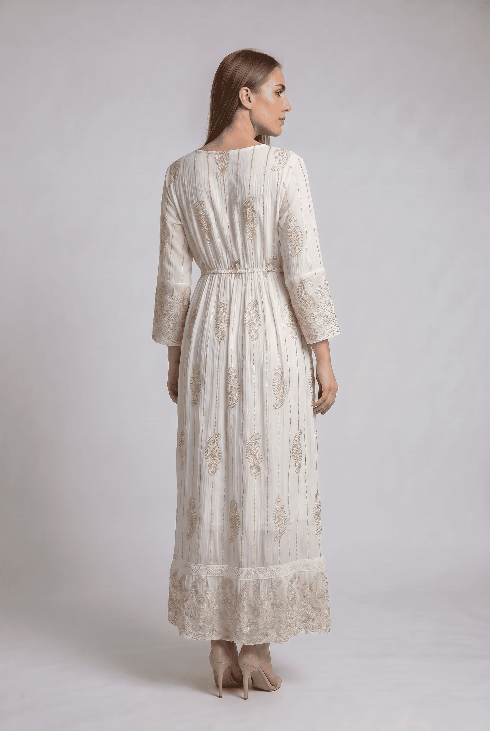 Vestido Kaftan Apliques Dorados