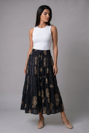 Falda Negra Apliques Dorados - Seleno Shop