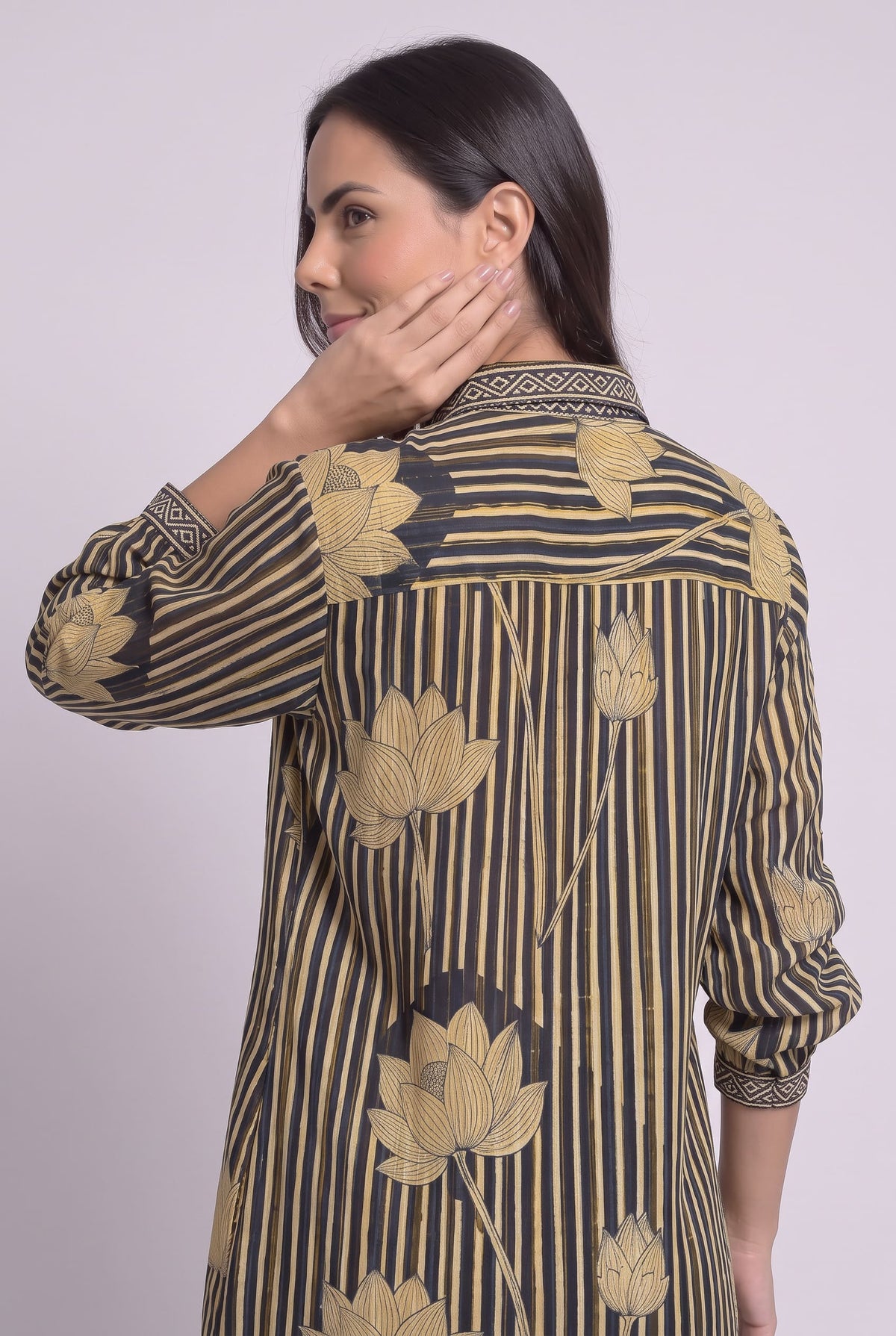 Vestido Camisero Loto Dorado - Seleno Shop
