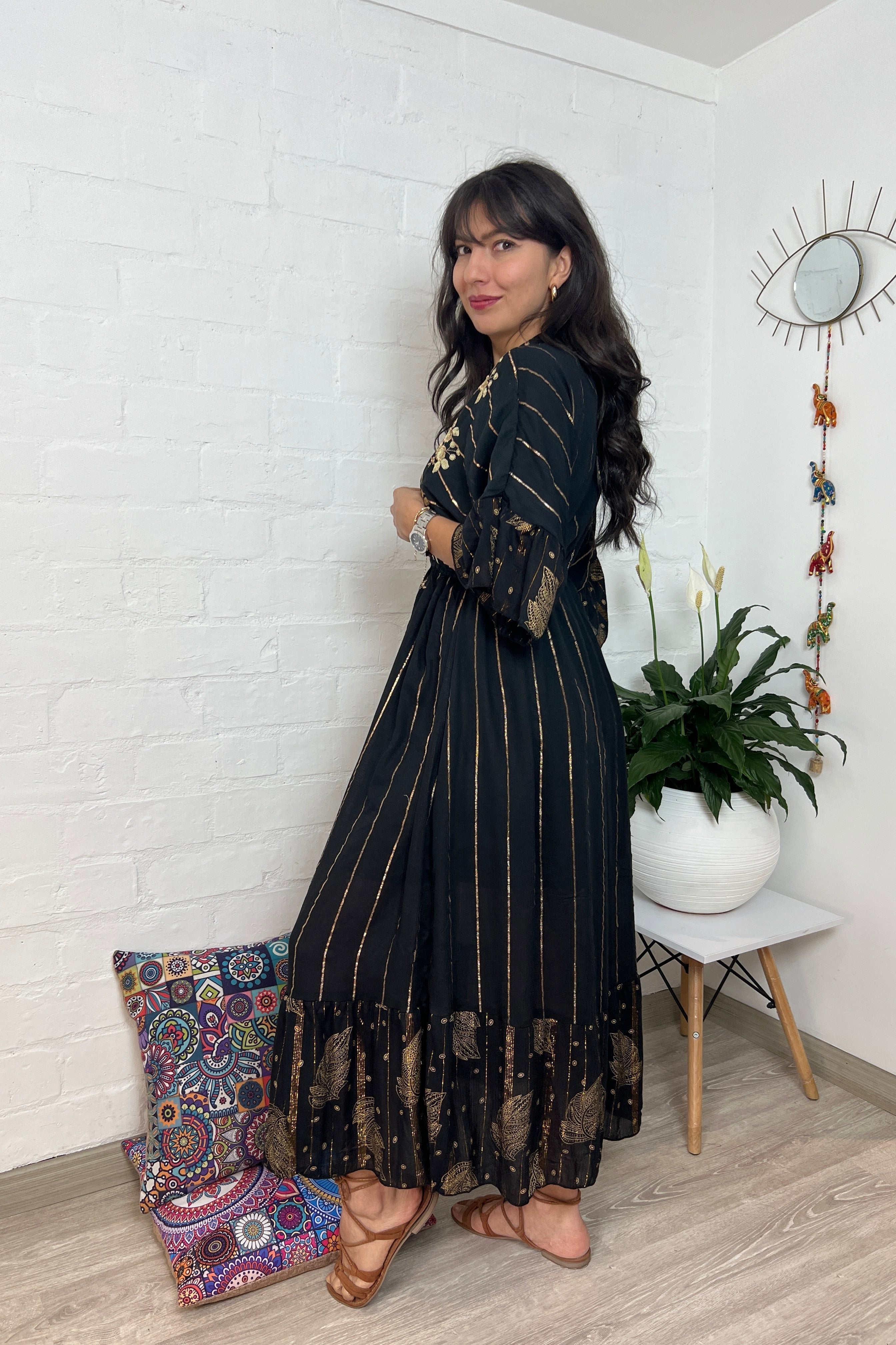 Vestido Kaftan Negro Apliques Dorados - Seleno Shop